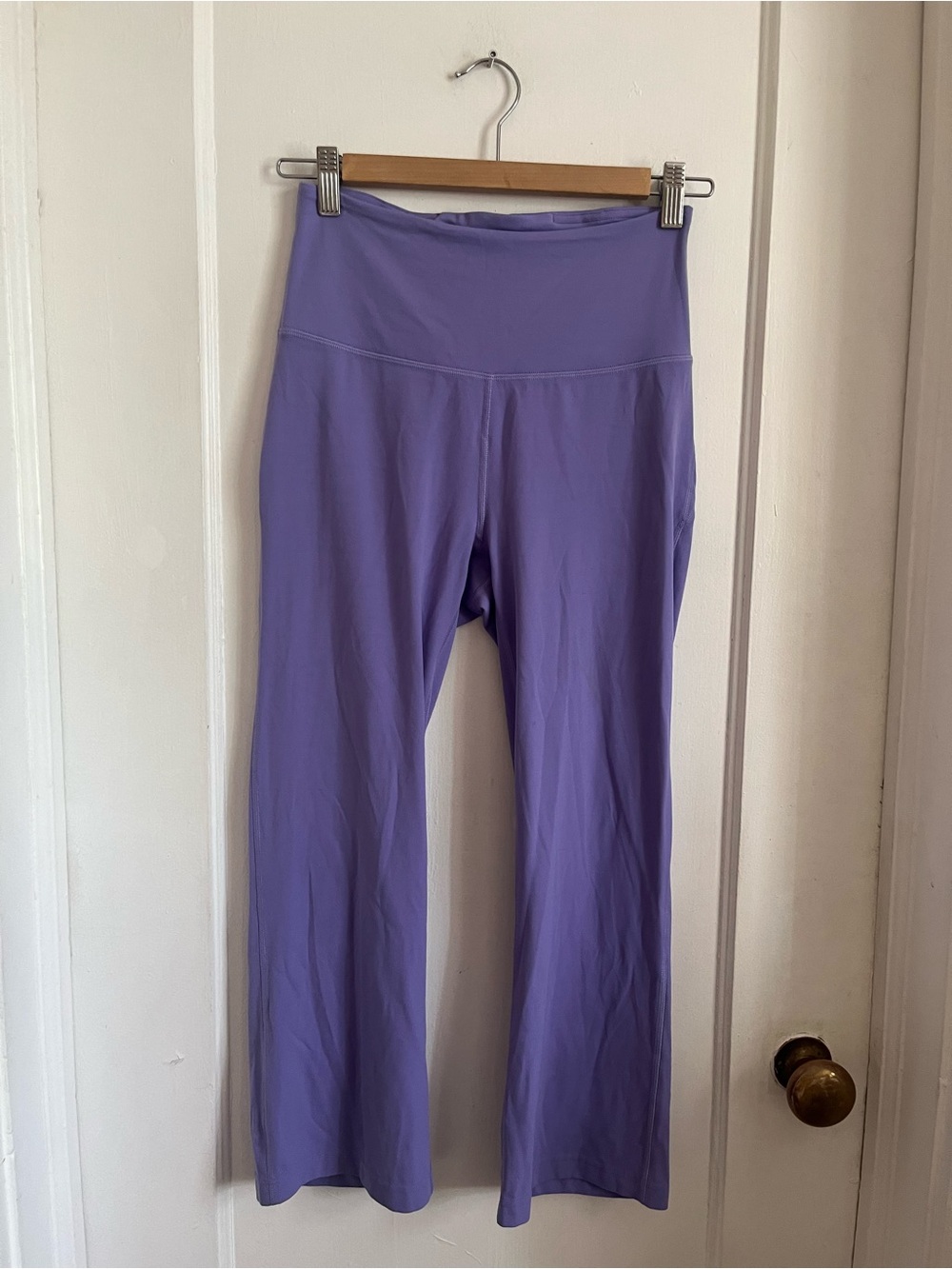 Lululemon Groove Super-High-Rise Crop 23"